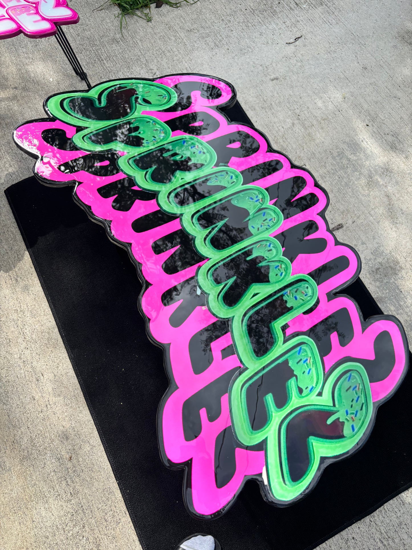 SPRINKLEZ INSPIRED TABLE - NEON (2'x3.5')